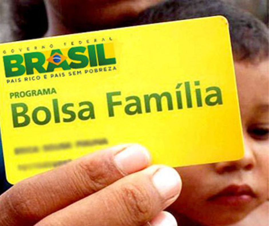 Quem recebe bolsa família tem direito a décimo terceiro?